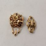 884 9267 BROOCHES